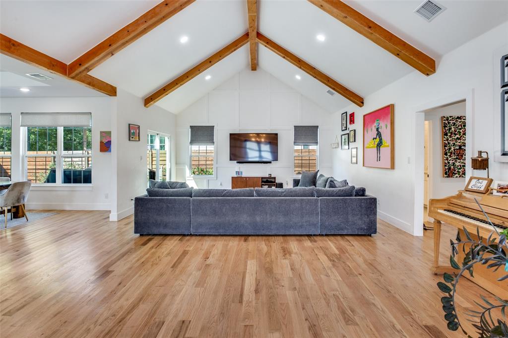 1723 N Edgefield Avenue