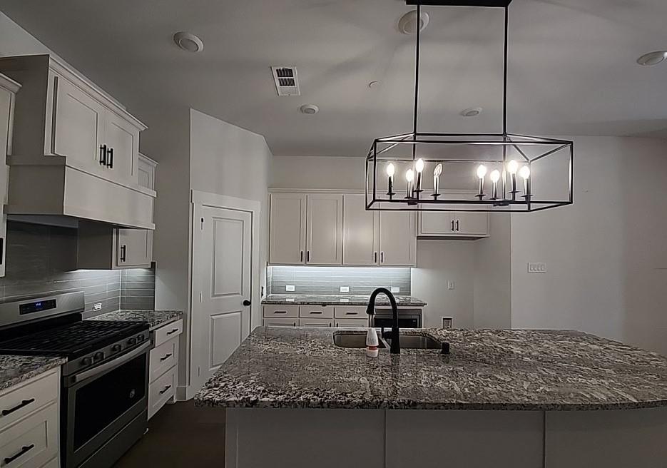 612 Cloverleaf Drive