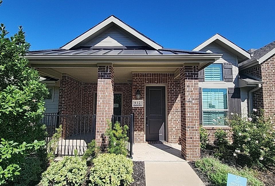 Photo of 612 Cloverleaf Drive, Wylie, TX 75098 (MLS # 21406467)
