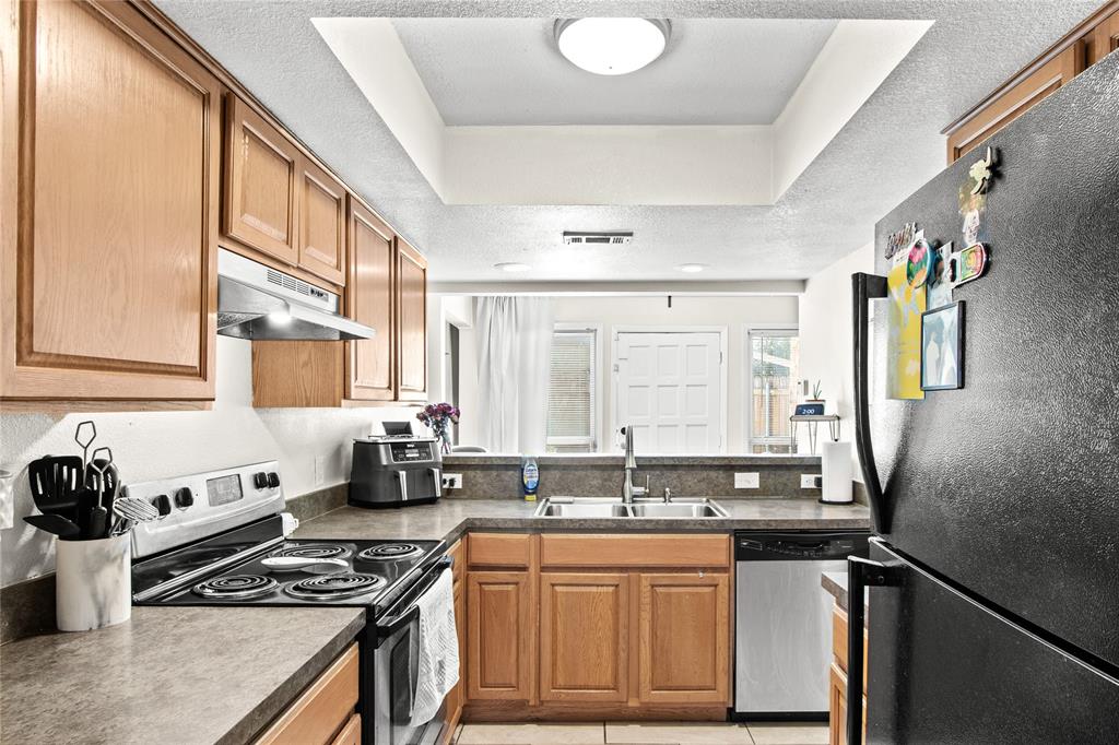 Ambassador Square One - Residential Income