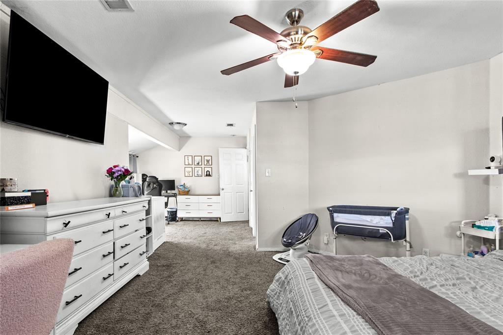 Ambassador Square One - Residential Income