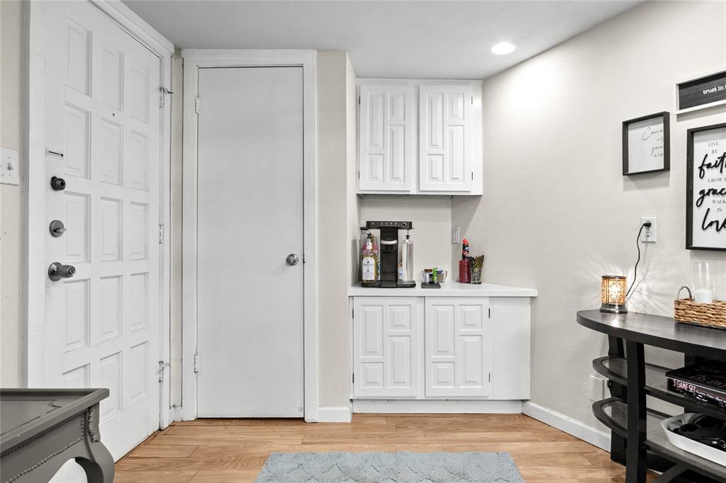 Ambassador Square One - Residential Income