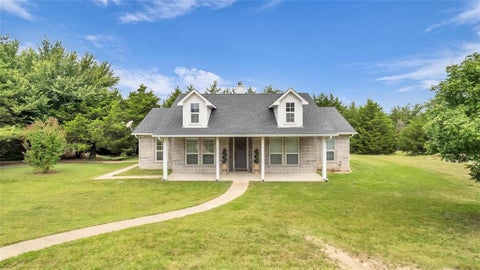 Photo of 1011 Sister Grove Road, Van Alstyne, TX 75495 (MLS # 21388251)