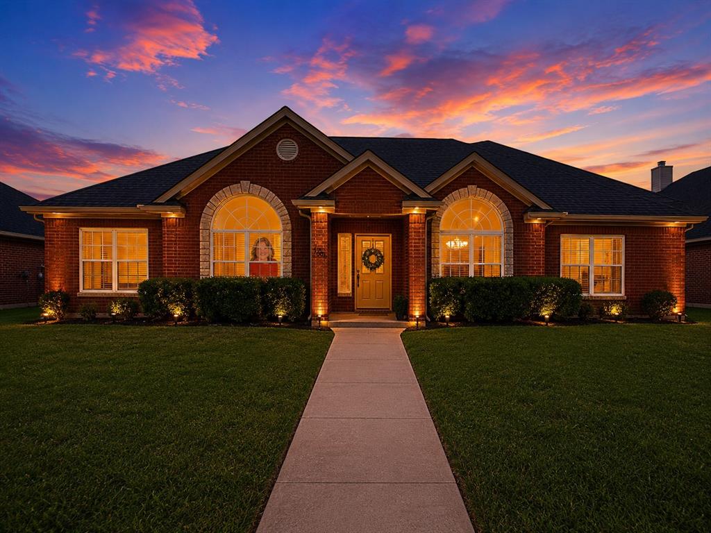 208 Red Wolf Lane
