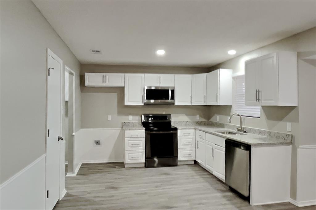 Englewood Estate - Residential Lease