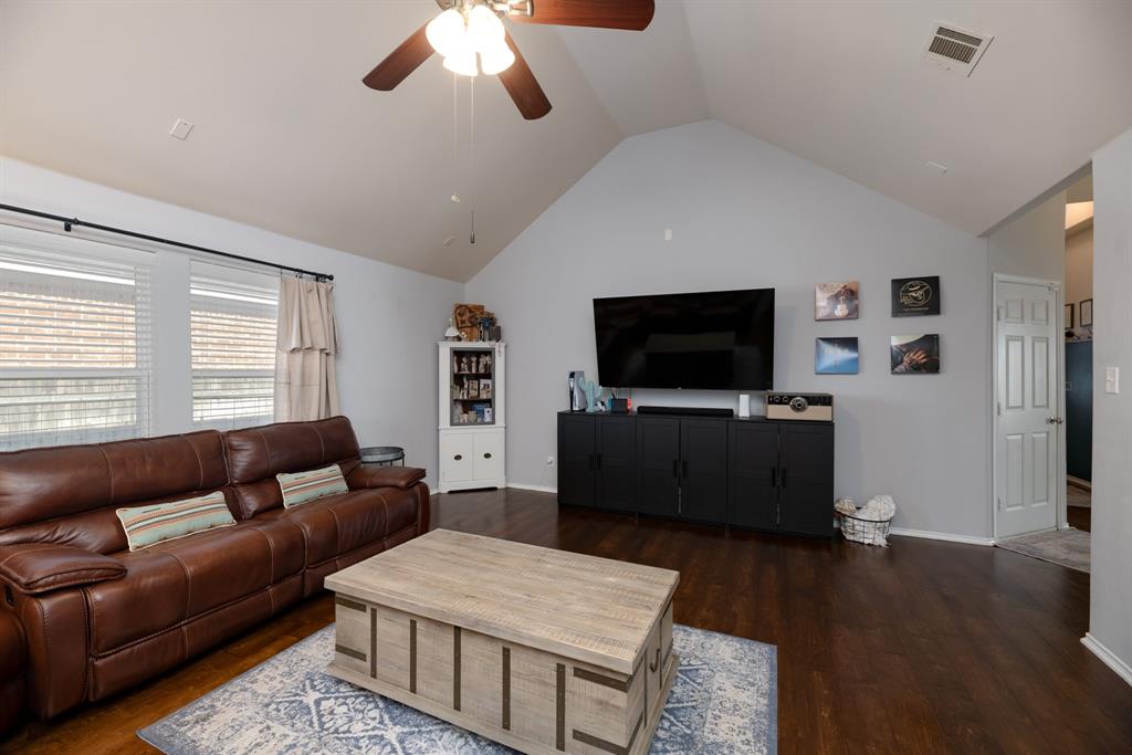 5425 Parkview Hills Lane