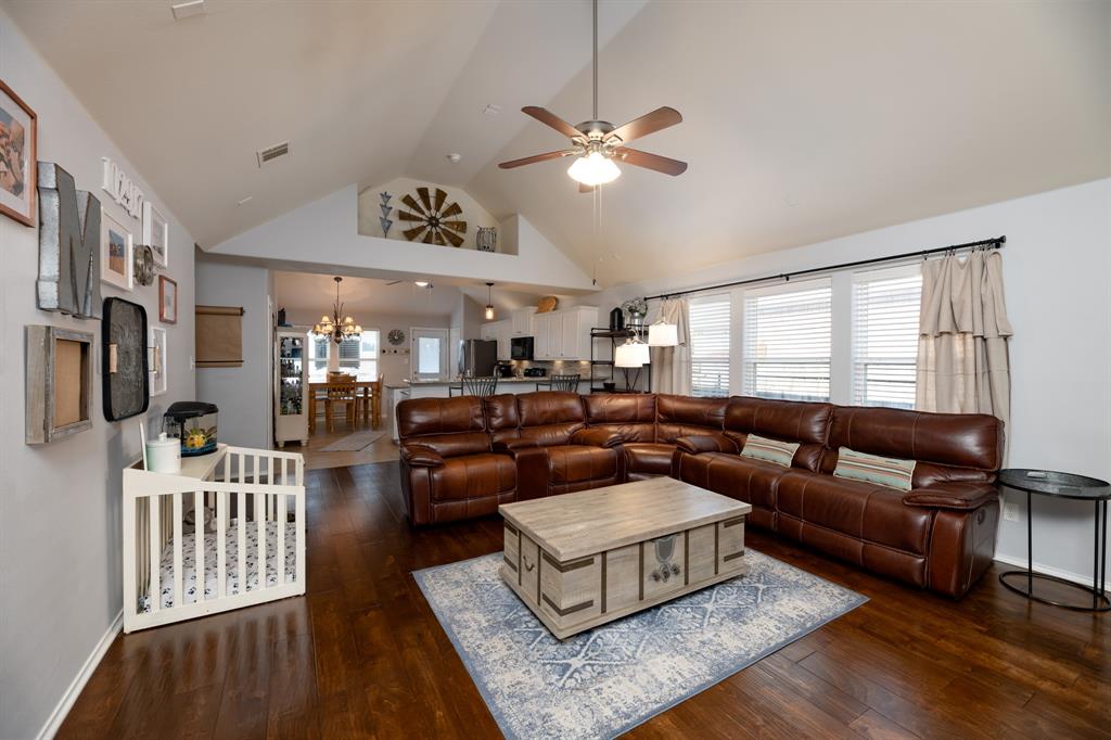 5425 Parkview Hills Lane