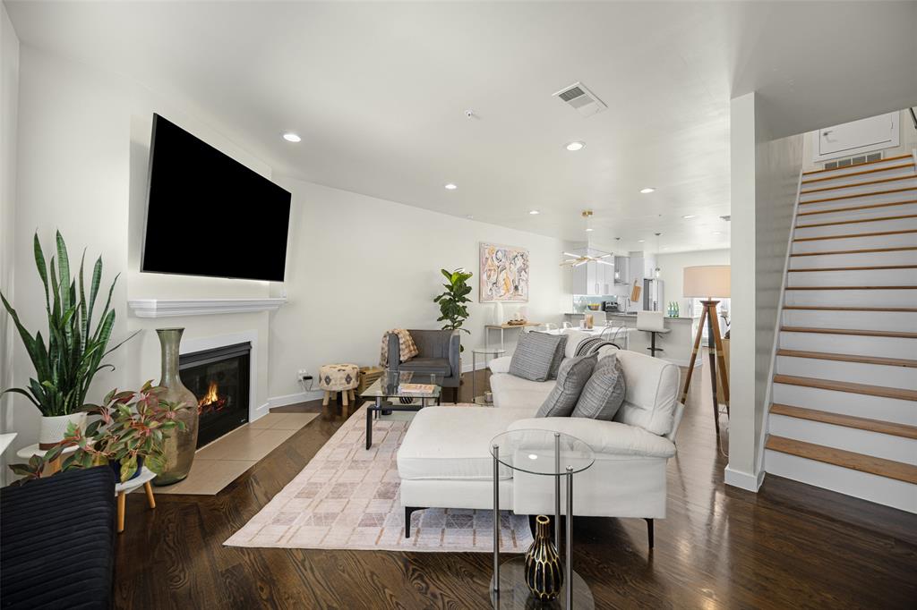 GILBERT TERRACE RESIDENCES - Residential