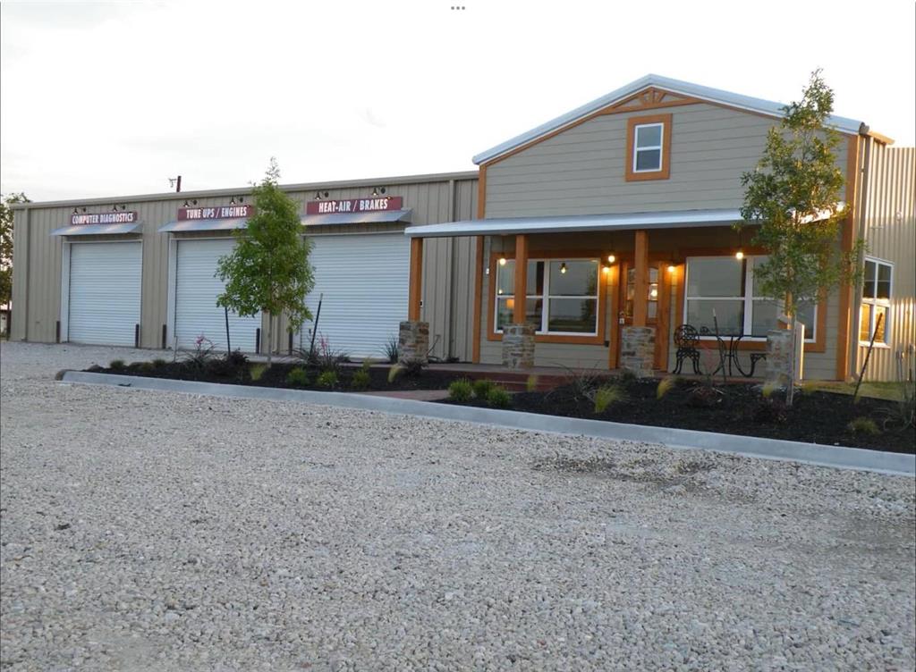 2077 N Hwy 78