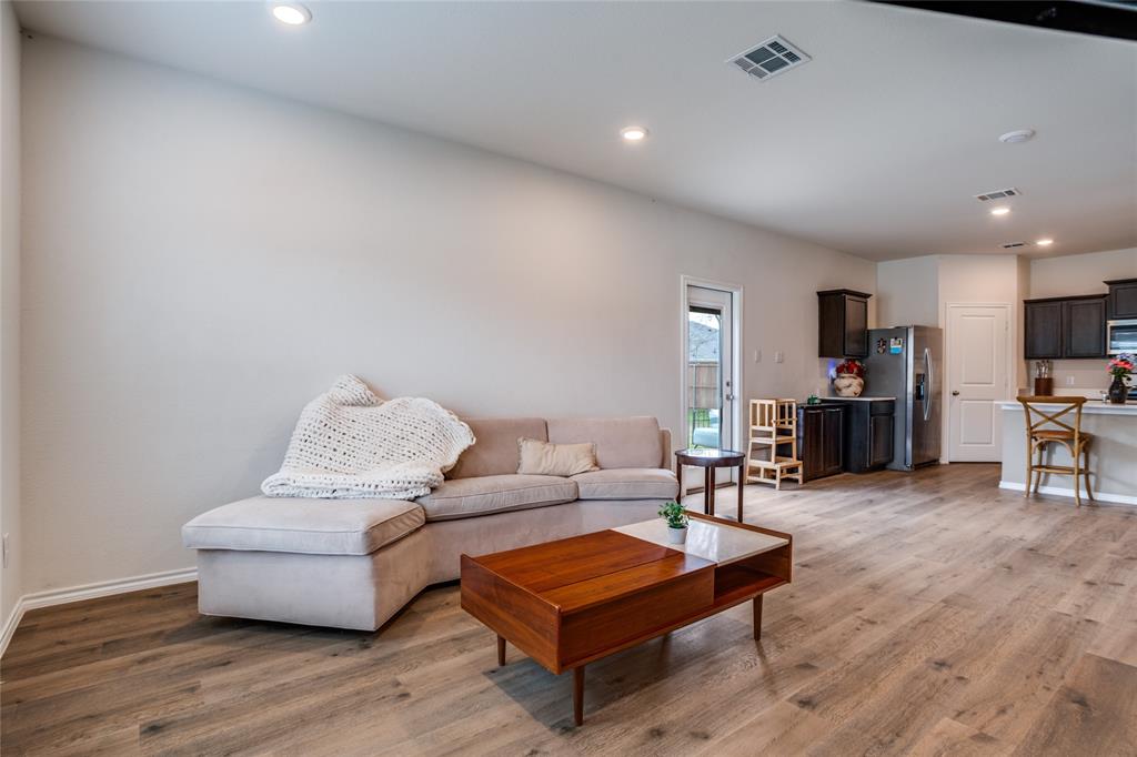 Three Oaks - Residential