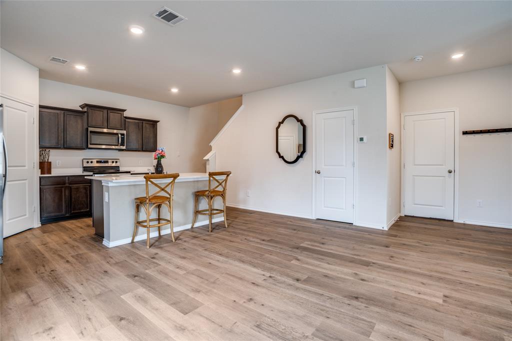 Three Oaks - Residential