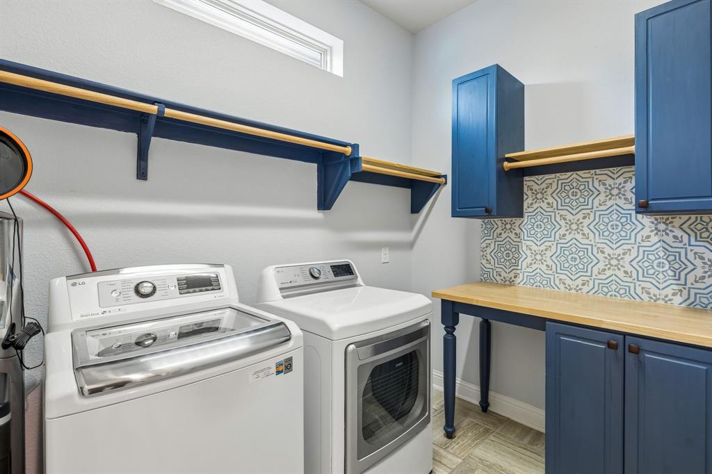 Oglethorpe Village At Savannah - Residential