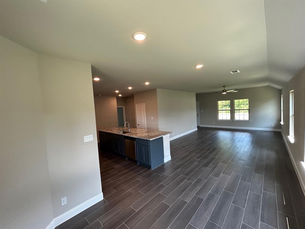 Trenton, Texas 75490, United States, 3 Bedrooms Bedrooms, ,2 BathroomsBathrooms,Residential,Active,21127