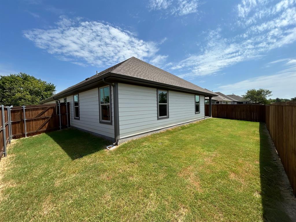 Trenton, Texas 75490, United States, 3 Bedrooms Bedrooms, ,2 BathroomsBathrooms,Residential,Active,21127