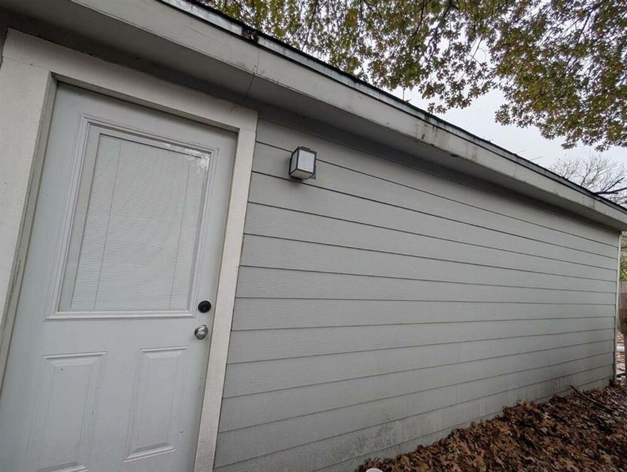 APPROVED TO BE SOLD FOR $76,000 BELOW 2025 ASSESSED VALUE!!!!!! 2Bed 2Bath Home located in the Trinity Heights-Rev Subdivision of Waxahachie. Offering nearly a quarter of an acre, TONS of potential and instant equity with plenty of room to grow and add value. This flexible layout includes a spacious primary suite and main living area. This home is ideal for buyers ready to roll up their sleeves and personalize. This home has tremendous ROI potential for either long-term holding or short turn over. Requiring some repairs however, this property is a hidden jewel.