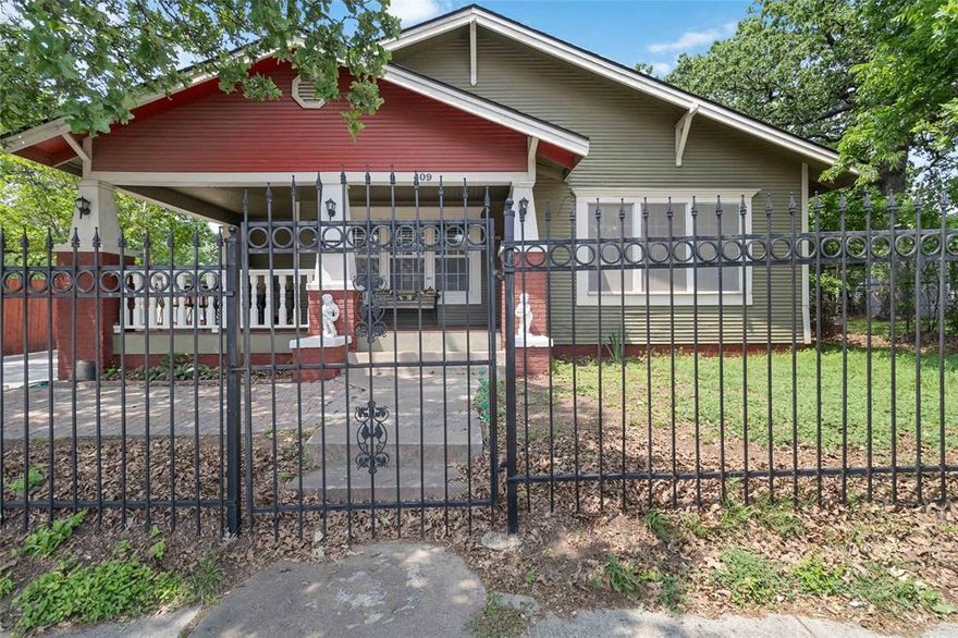 This charming home conveniently located in the heart of one of Texas' most vibrant cities. This property offers a unique blend of commercial and residential potential, making it an ideal investment opportunity or a perfect place to make your home. Nestled in a bustling neighborhood, this property enjoys proximity to a plethora of amenities and activities. Just a stone's throw away, you'll find an array of dining options ranging from cozy cafes to trendy eateries, perfect for indulging in culinary delights. For those who love the outdoors, nearby parks and green spaces provide ample opportunities for recreation and relaxation.  This versatile property boasts a range of features to suit various needs. With a spacious layout and ample square footage, it offers endless possibilities for customization. Whether you envision it as a cozy residence, a thriving business location, or a combination of both, the choice is yours.