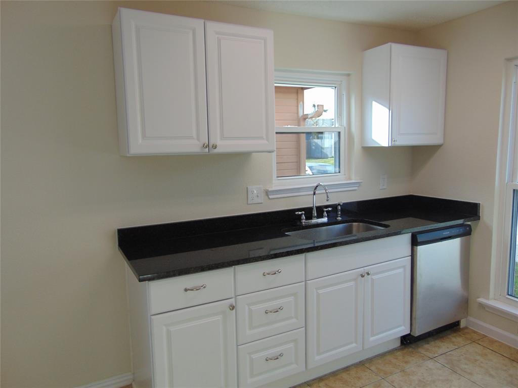 Williamsburg Square - Residential