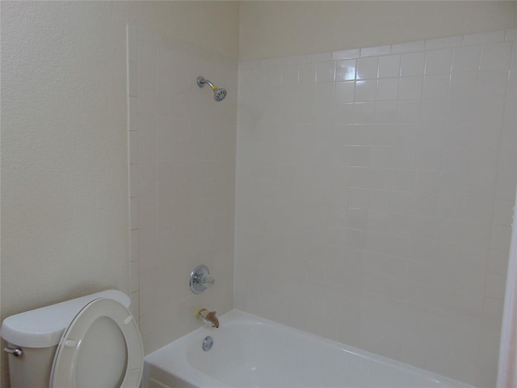 Williamsburg Square - Residential