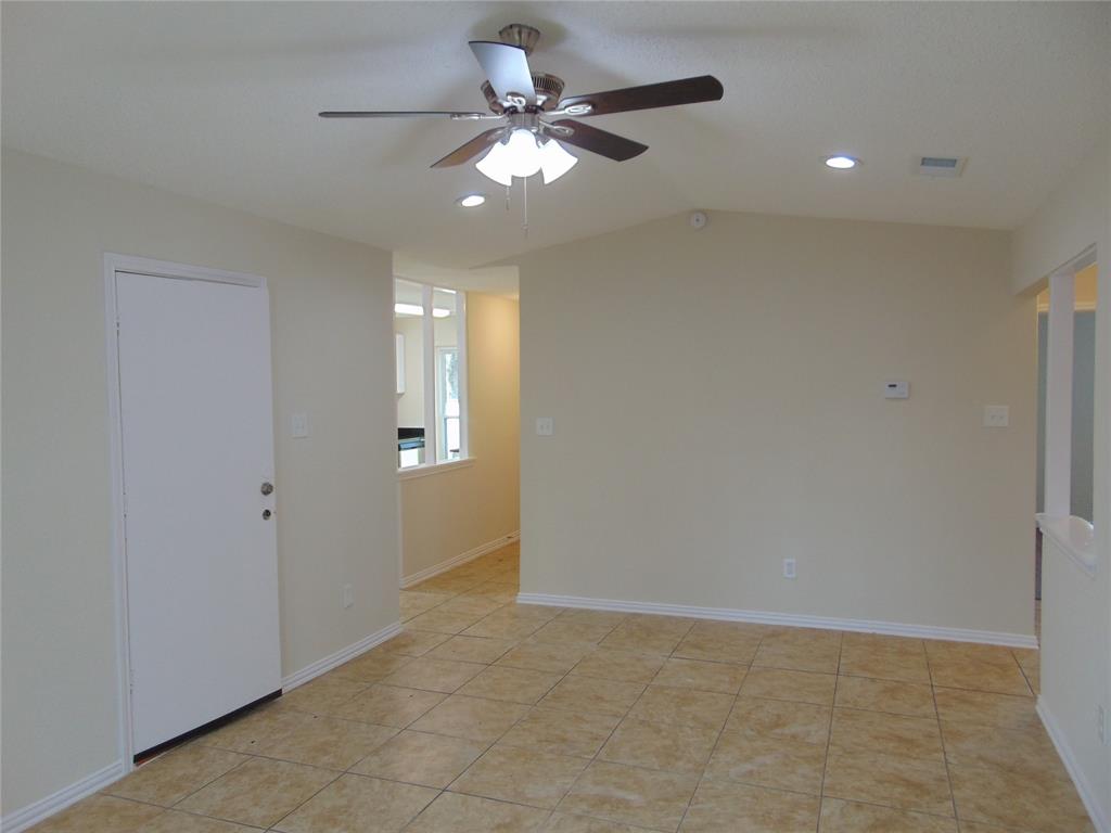 Williamsburg Square - Residential