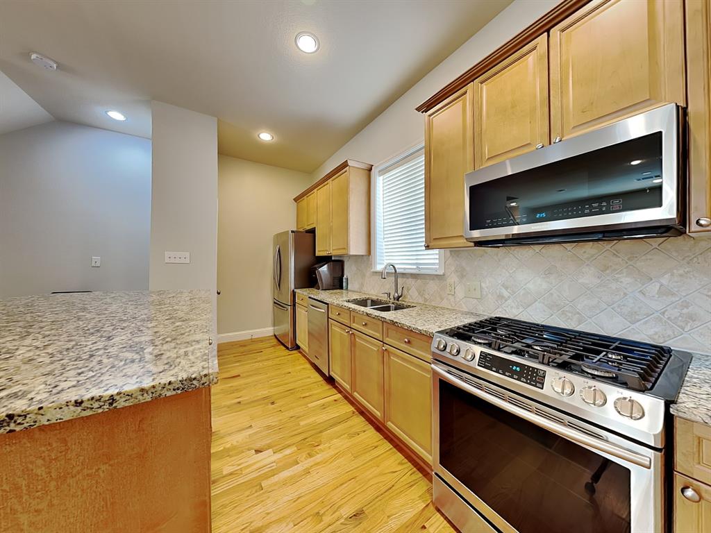 Valencia 02 Amd - Residential Lease