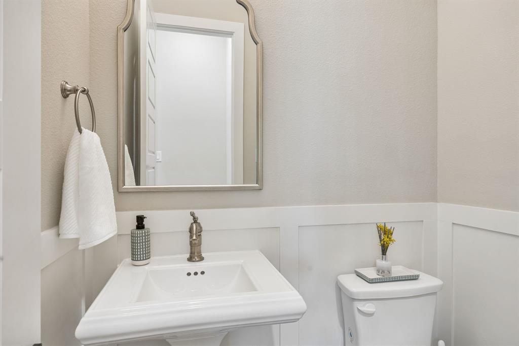 FORESTCREST ESTS - Residential