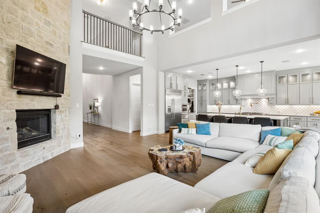 FORESTCREST ESTS - Residential