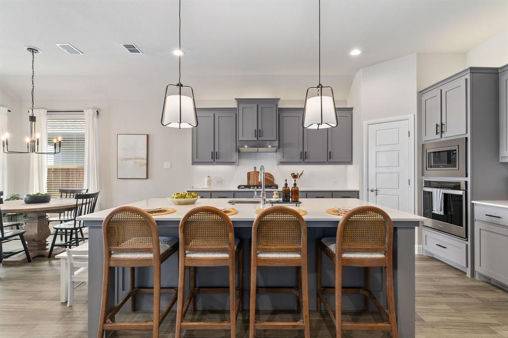 1125 Knightsbridge Road