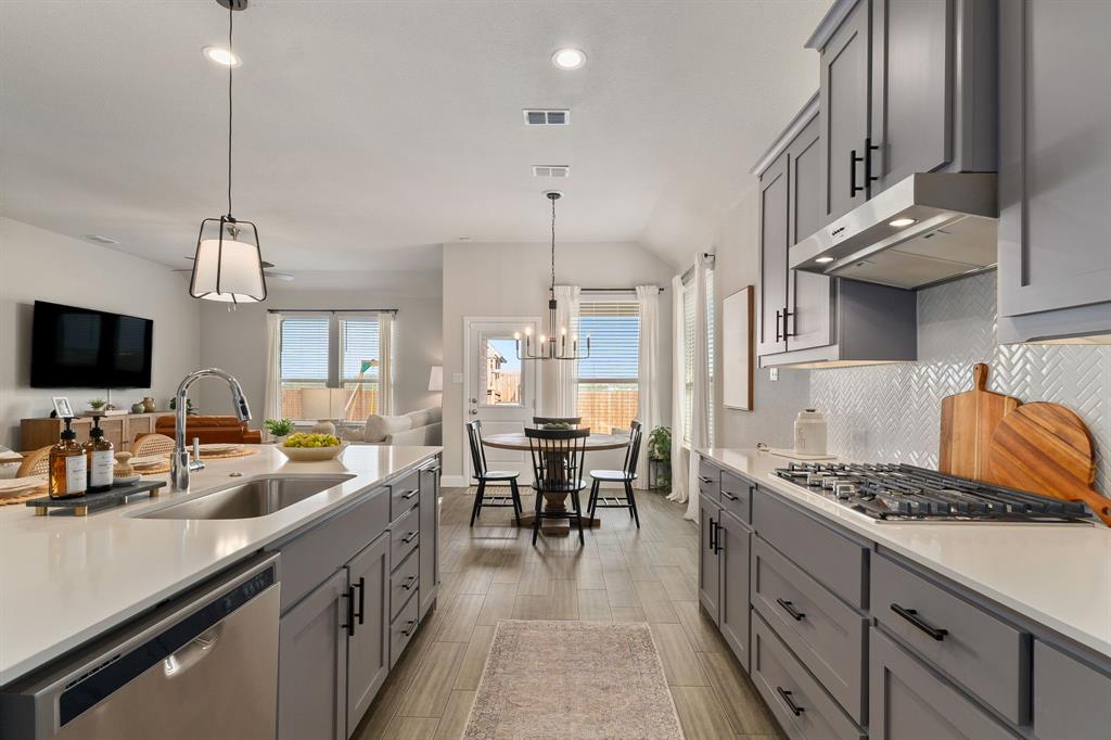 1125 Knightsbridge Road