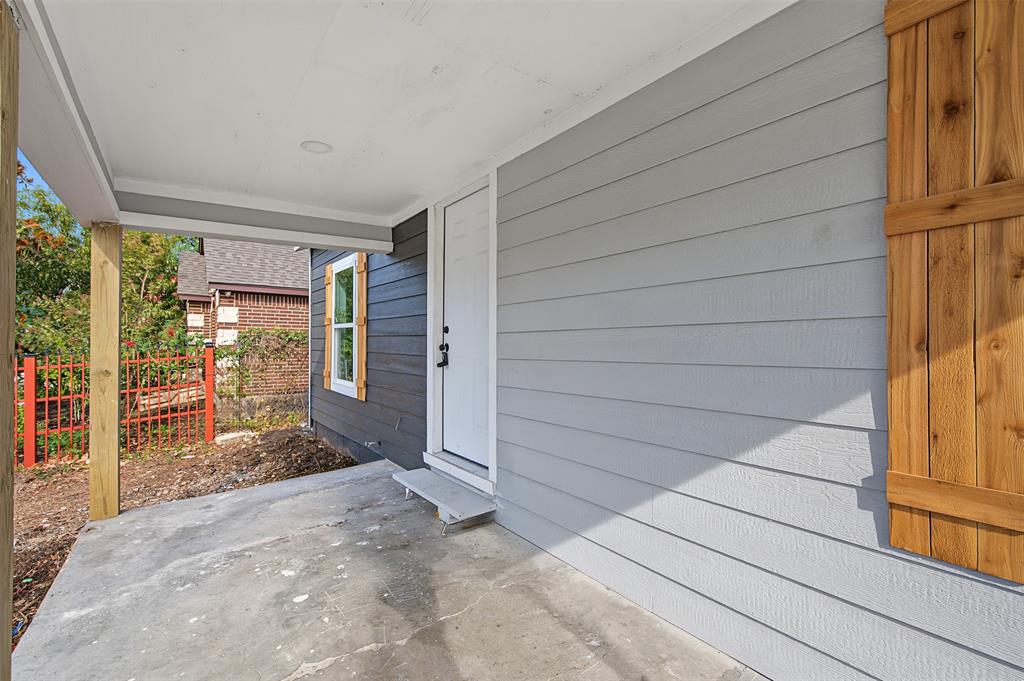 3113 Avenue I