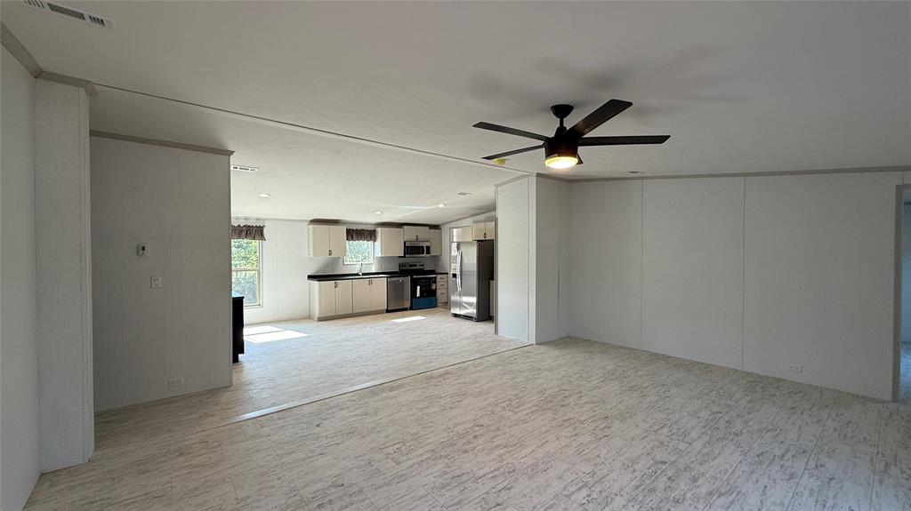 244 Overland Trail