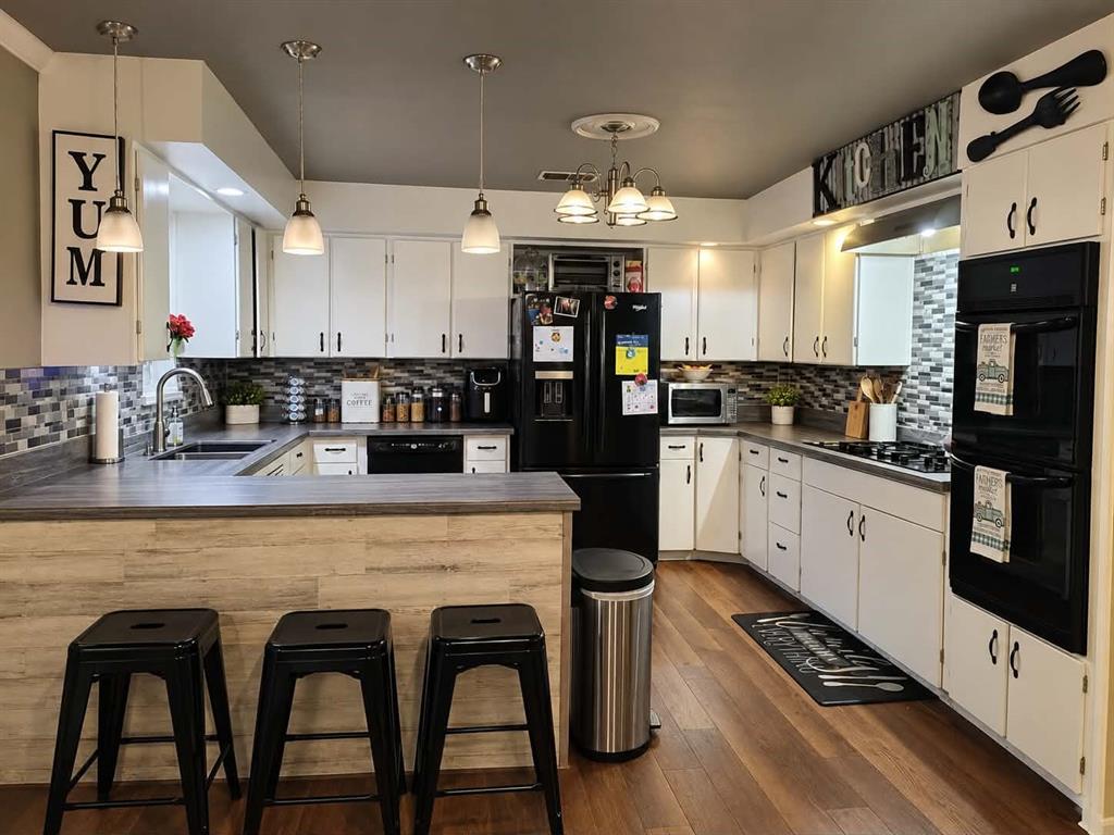 3334 Parkcrest