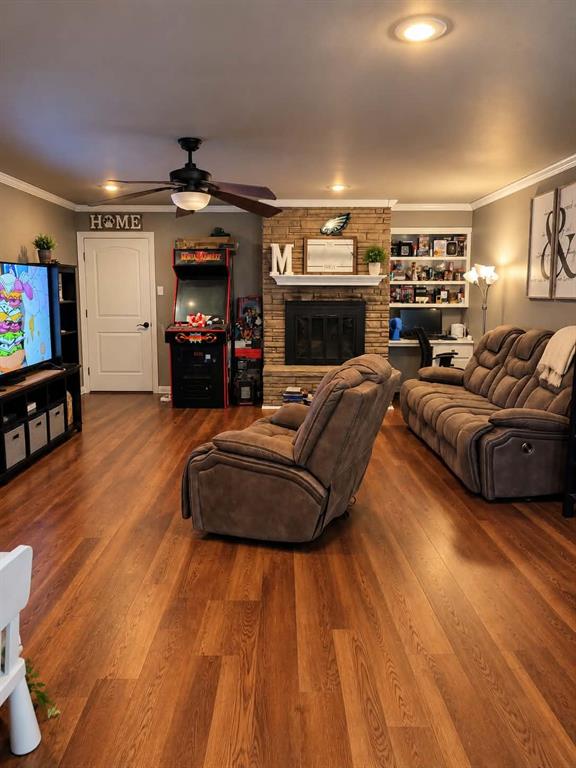 3334 Parkcrest