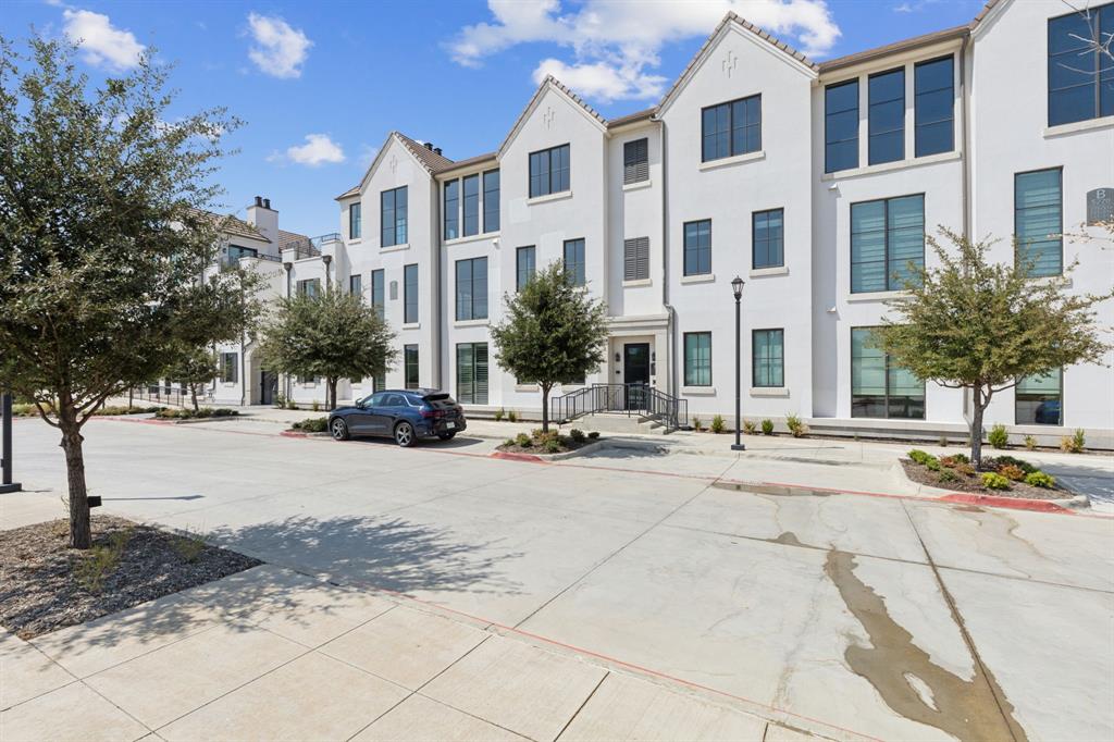 5270 Town And Country Boulevard 113