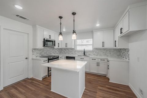 503 Woodacre Drive Dallas TX 75241