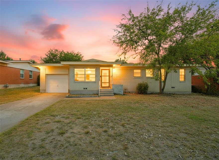This home offers affordable mid-century charm in a quiet, friendly neighborhood with easy access to I-30, 820, and Camp Bowie. Inside, you’ll find original wood floors, two full bathrooms, and a refreshed kitchen with granite countertops, stainless steel appliances, and a newer electric panel for added peace of mind. The extra-large private backyard provides endless opportunities for entertaining, play, or future projects. It’s rare to find a property in such great condition at this price point—ideal as a primary home or a smart buy-and-hold investment.