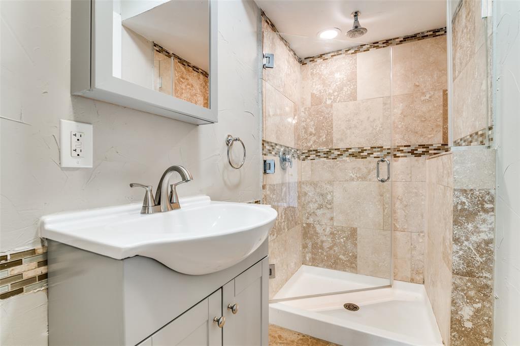 Colony 25 - Residential Lease