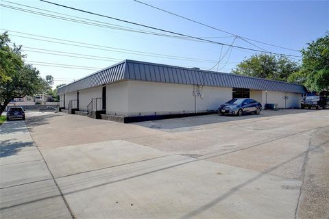 Tiny photo for 401 W Centerville Road #1, Garland, TX 75041 (MLS # 20920738)