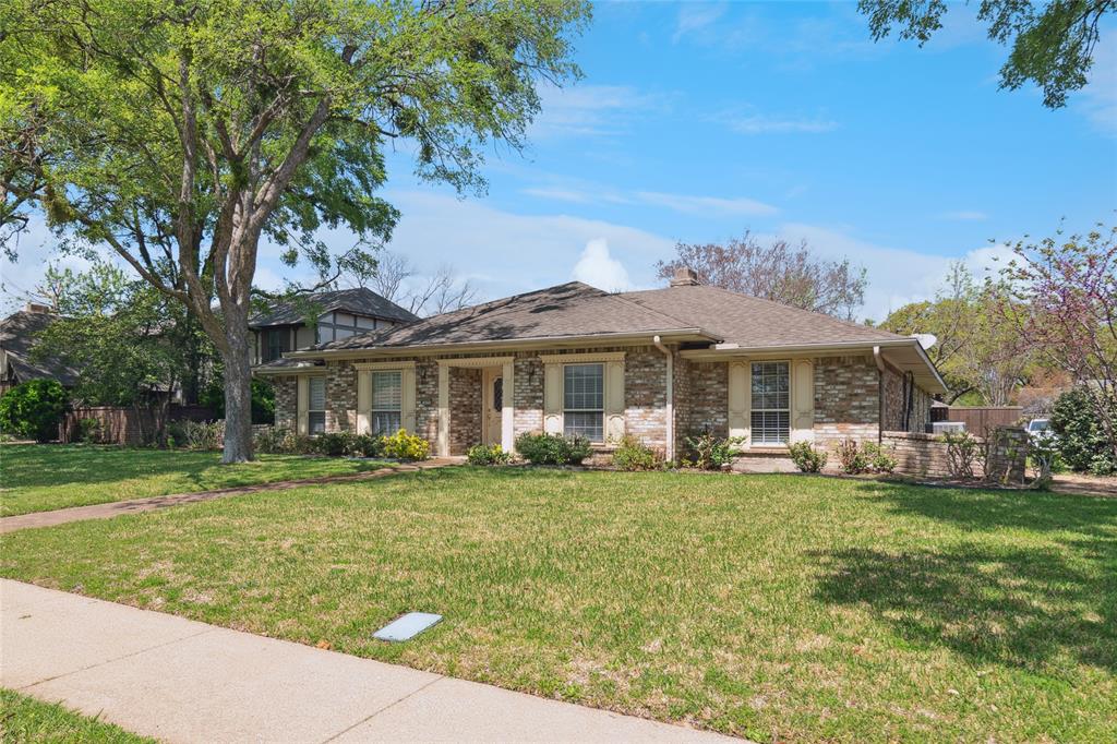 609 E Spring Valley Road