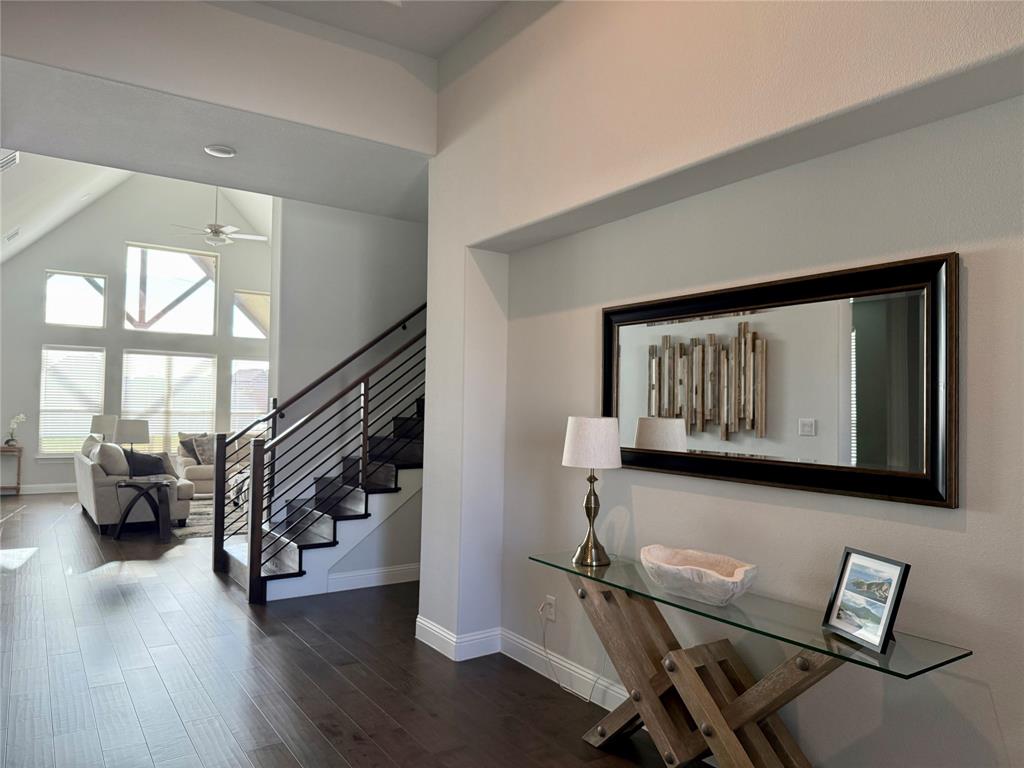 902 Lannister Street