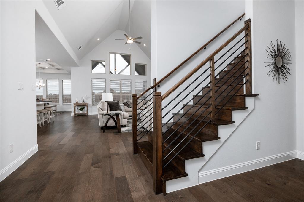 902 Lannister Street