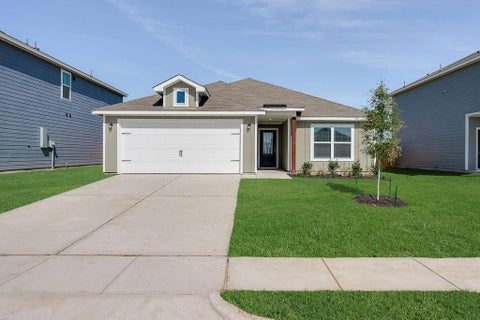 Photo of 4804 Fillmore Drive, Greenville, TX 75401 (MLS # 21384872)
