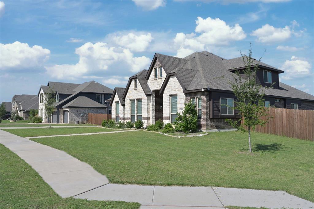 12600 Eagles Bluff