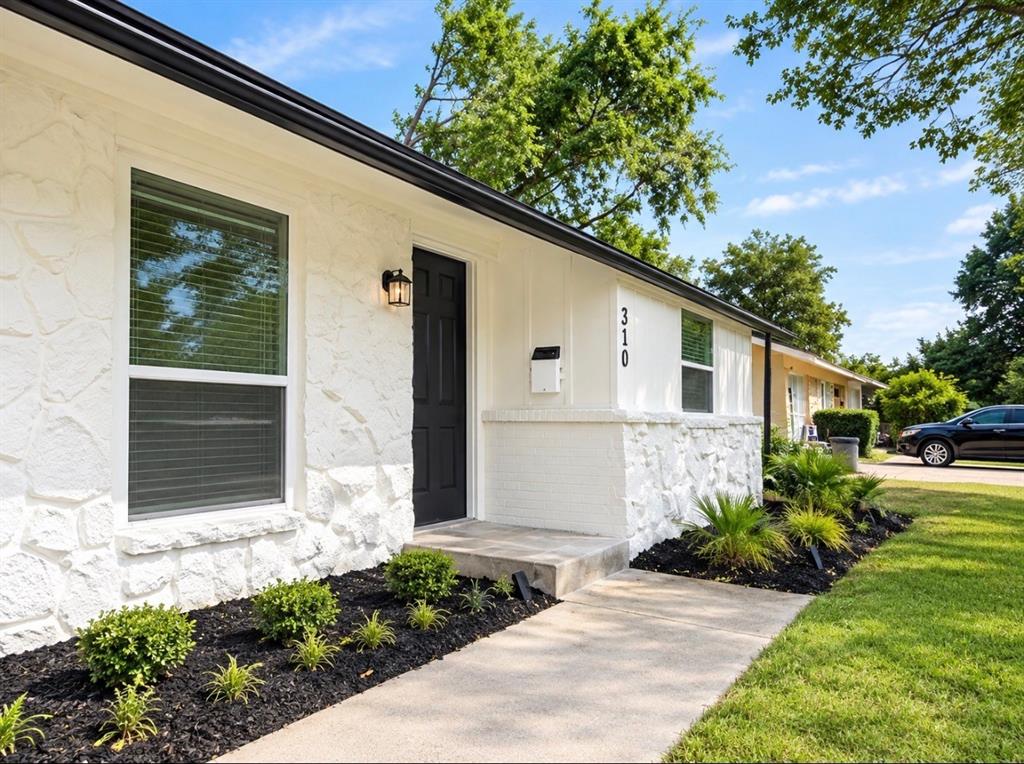 310 island Drive