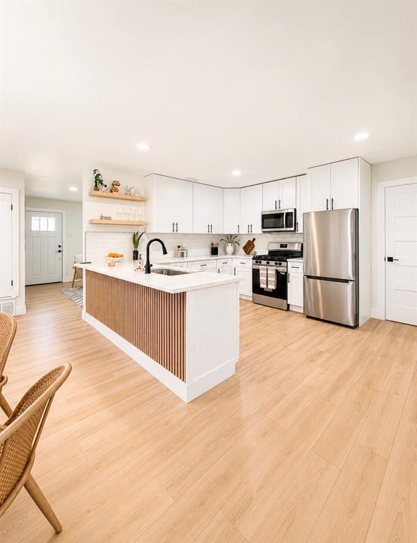 310 island Drive
