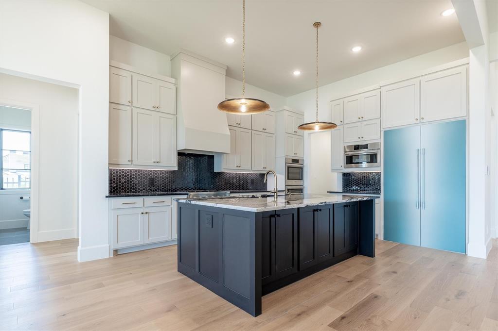 Montrachet - Residential