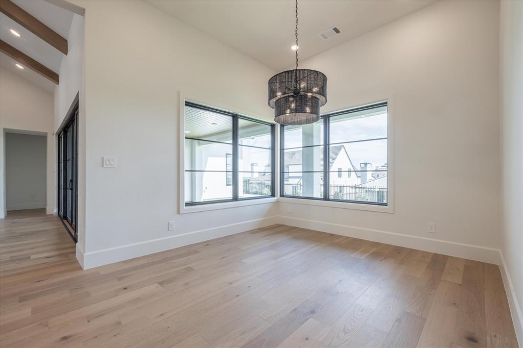 Montrachet - Residential