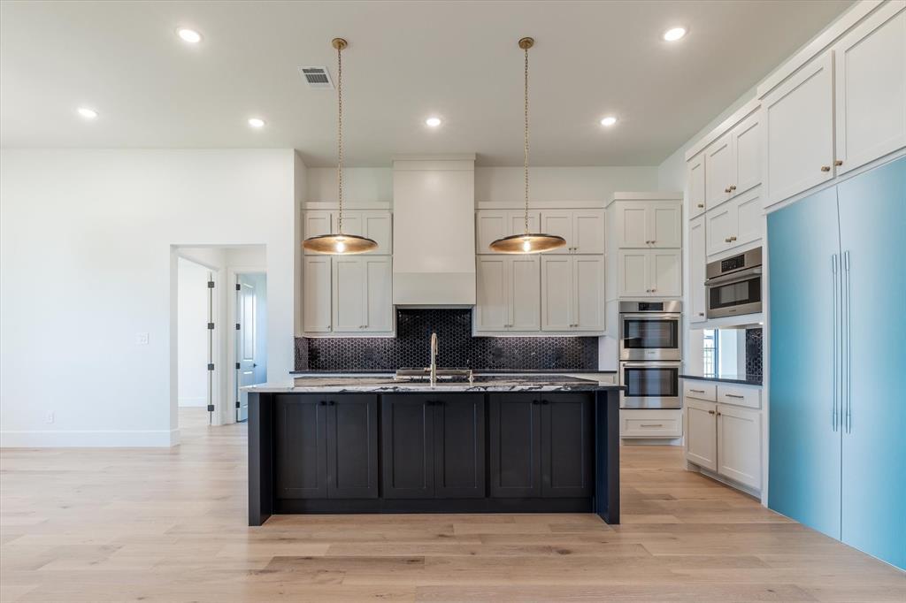 Montrachet - Residential