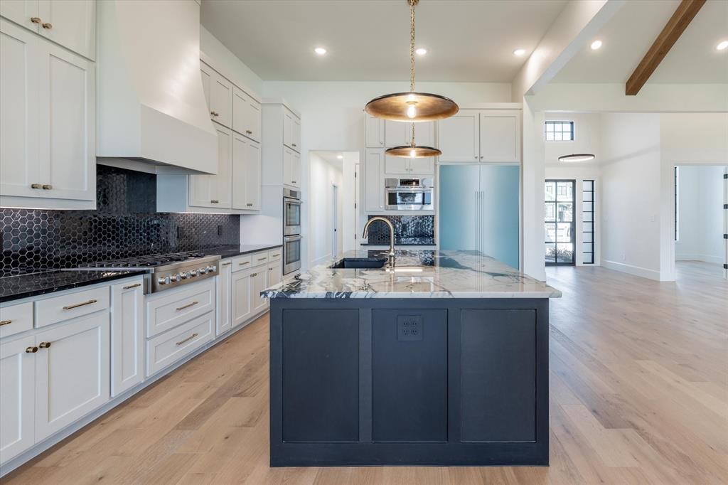 Montrachet - Residential