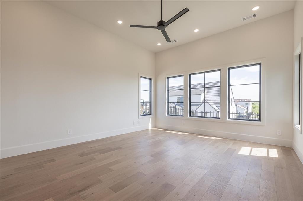 Montrachet - Residential