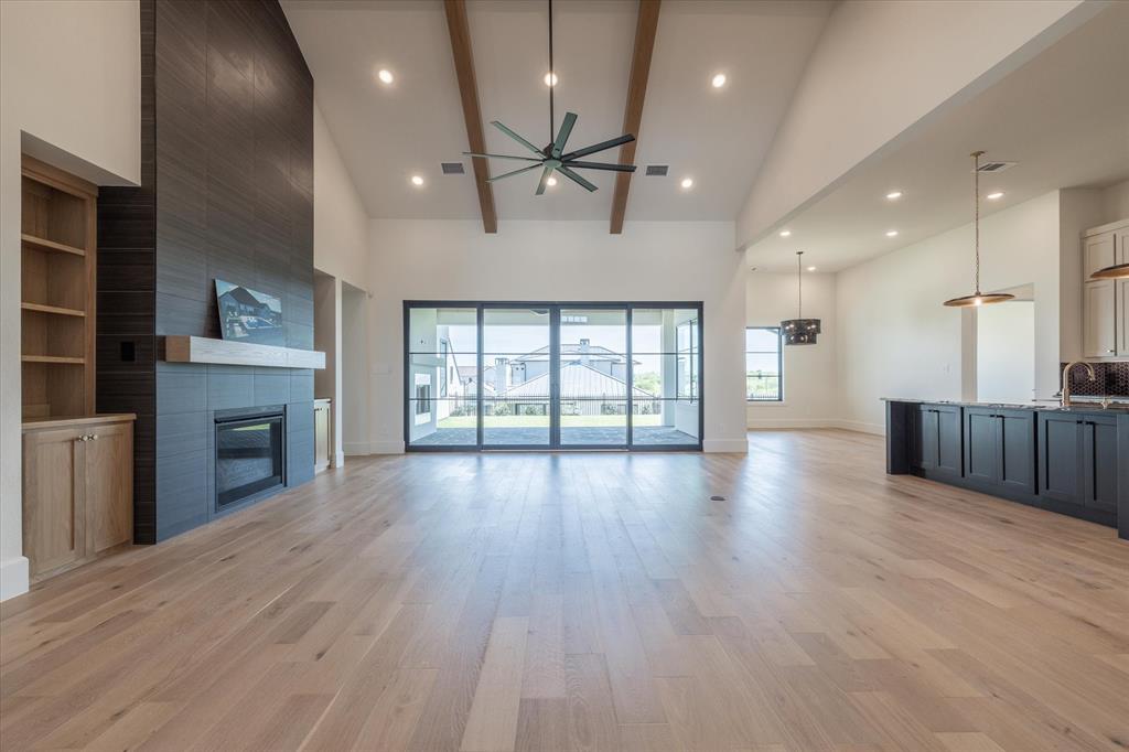 Montrachet - Residential